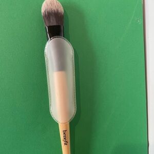 NWT Benefit Makeup Brush - The Original Foundation Brush